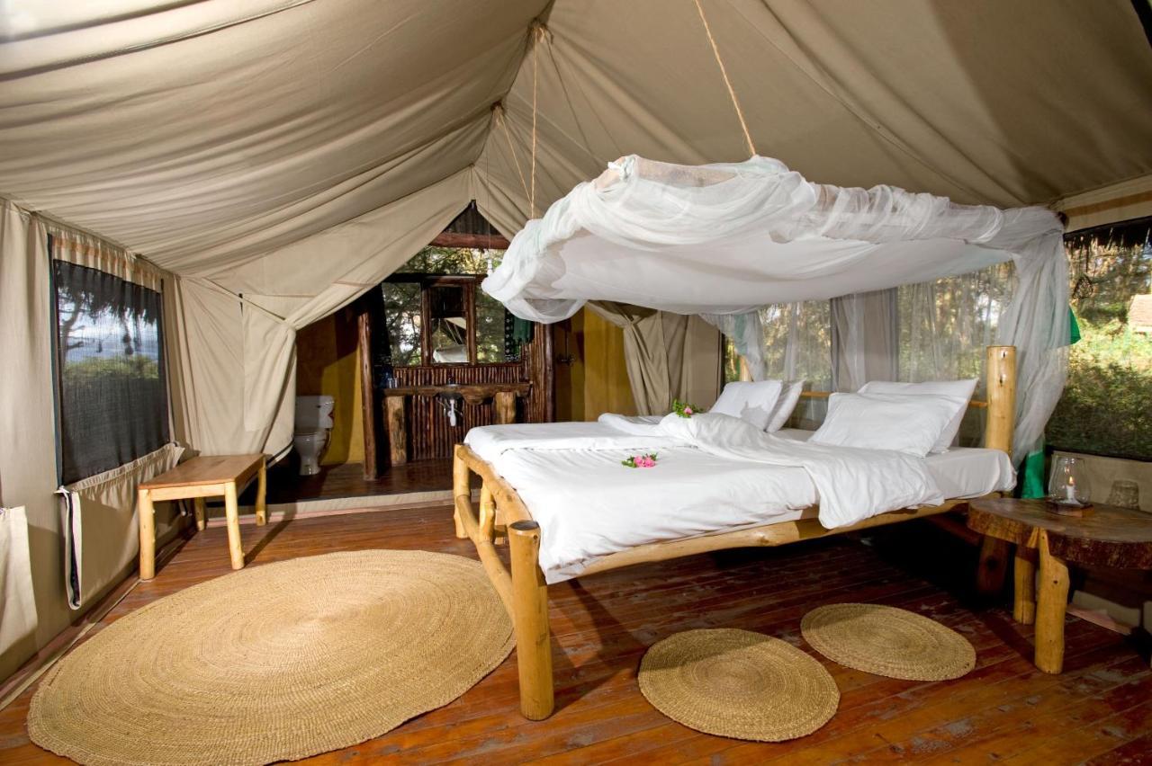 Migunga Tented Camp Мто-ва-Мбу Екстер'єр фото